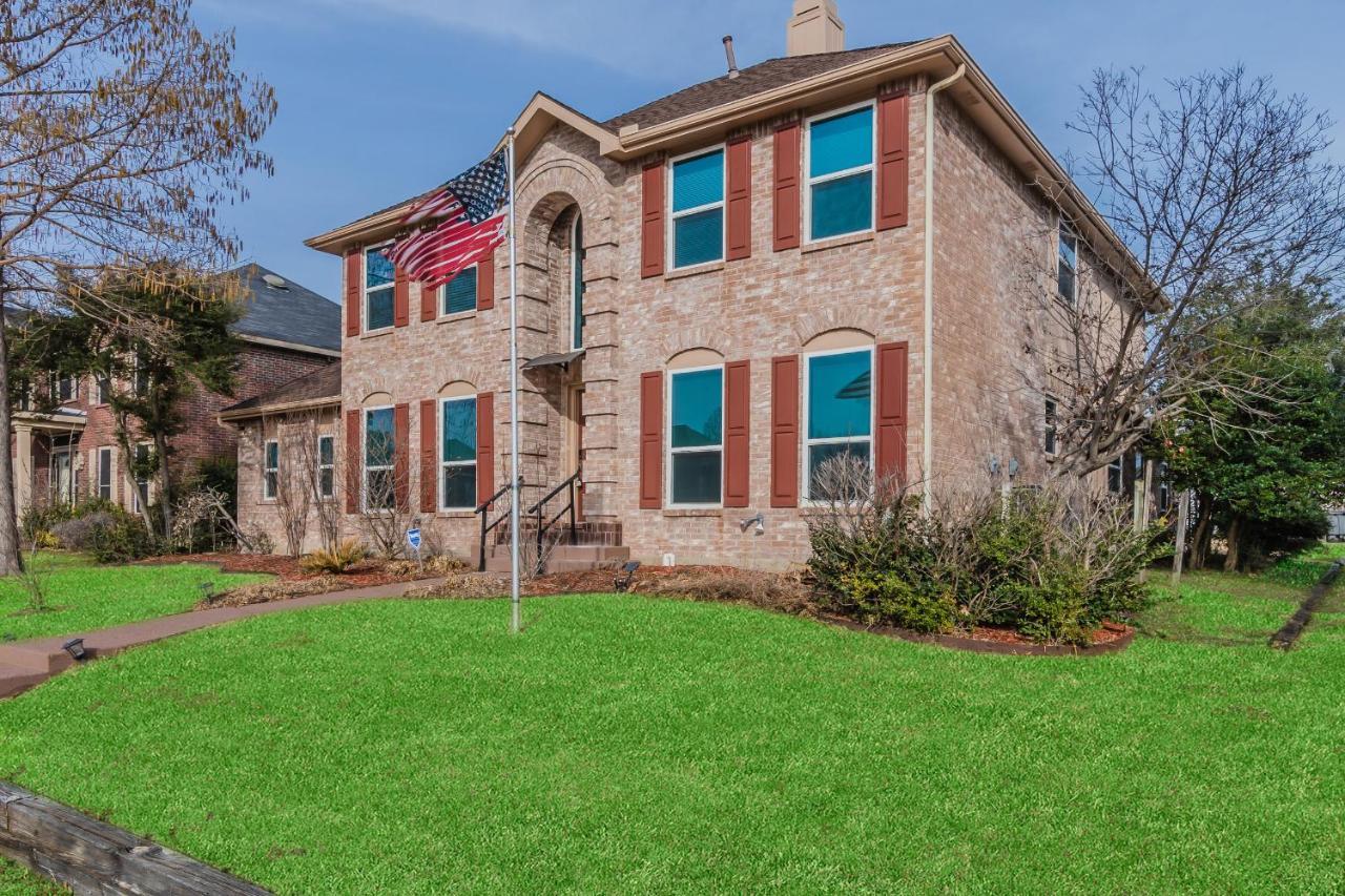 * *Astounding House **Perfect For Family And Friends , Pool , Hot Tub, & Game Room Allen Zewnętrze zdjęcie