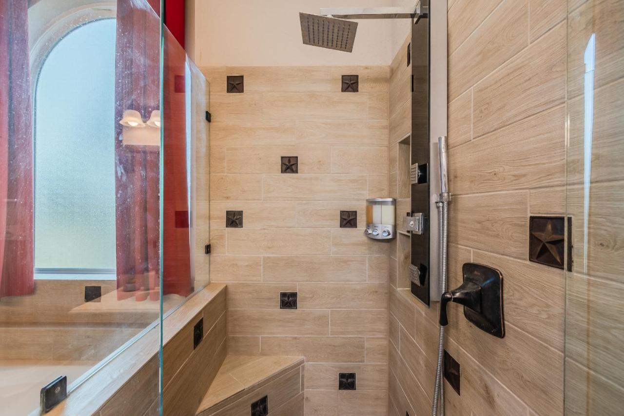 * *Astounding House **Perfect For Family And Friends , Pool , Hot Tub, & Game Room Allen Zewnętrze zdjęcie